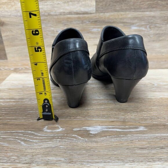 b.o.c. Born concept Rosemeia Black Leather Ankle Bootie Women's Size 8.5 - Picture 3 of 5